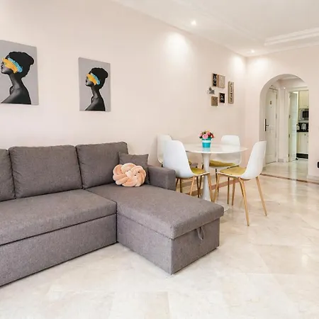 Two-room In Elviria Near The With Parking Lejlighed