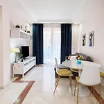 Two-room In Elviria Near The With Parking Appartement *