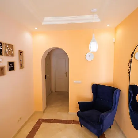 公寓 Two-room In Elviria Near The With Parking 马尔韦利亚