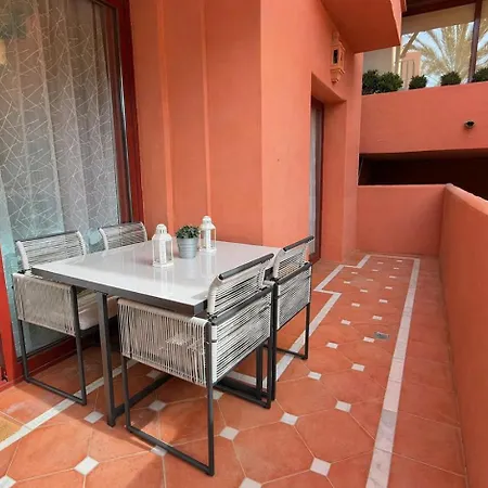 Two-room In Elviria Near The With Parking 公寓 *