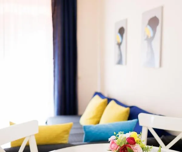 Two-room In Elviria Near The With Parking Lägenhet