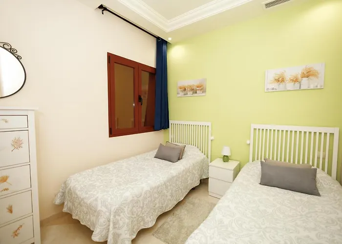 Two-room In Elviria Near The With Parking Lägenhet