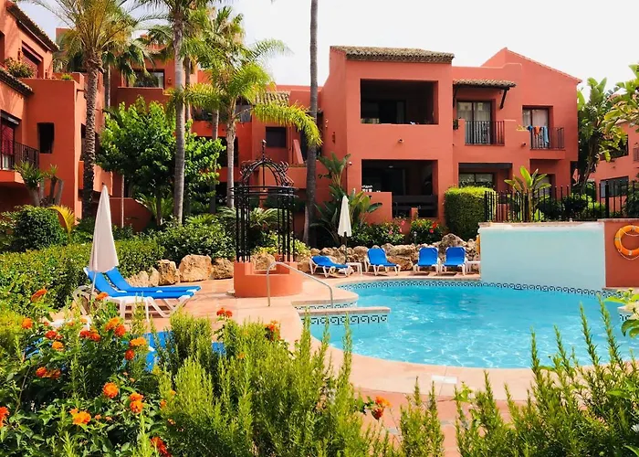 Two-room In Elviria Near The With Parking Lägenhet Marbella